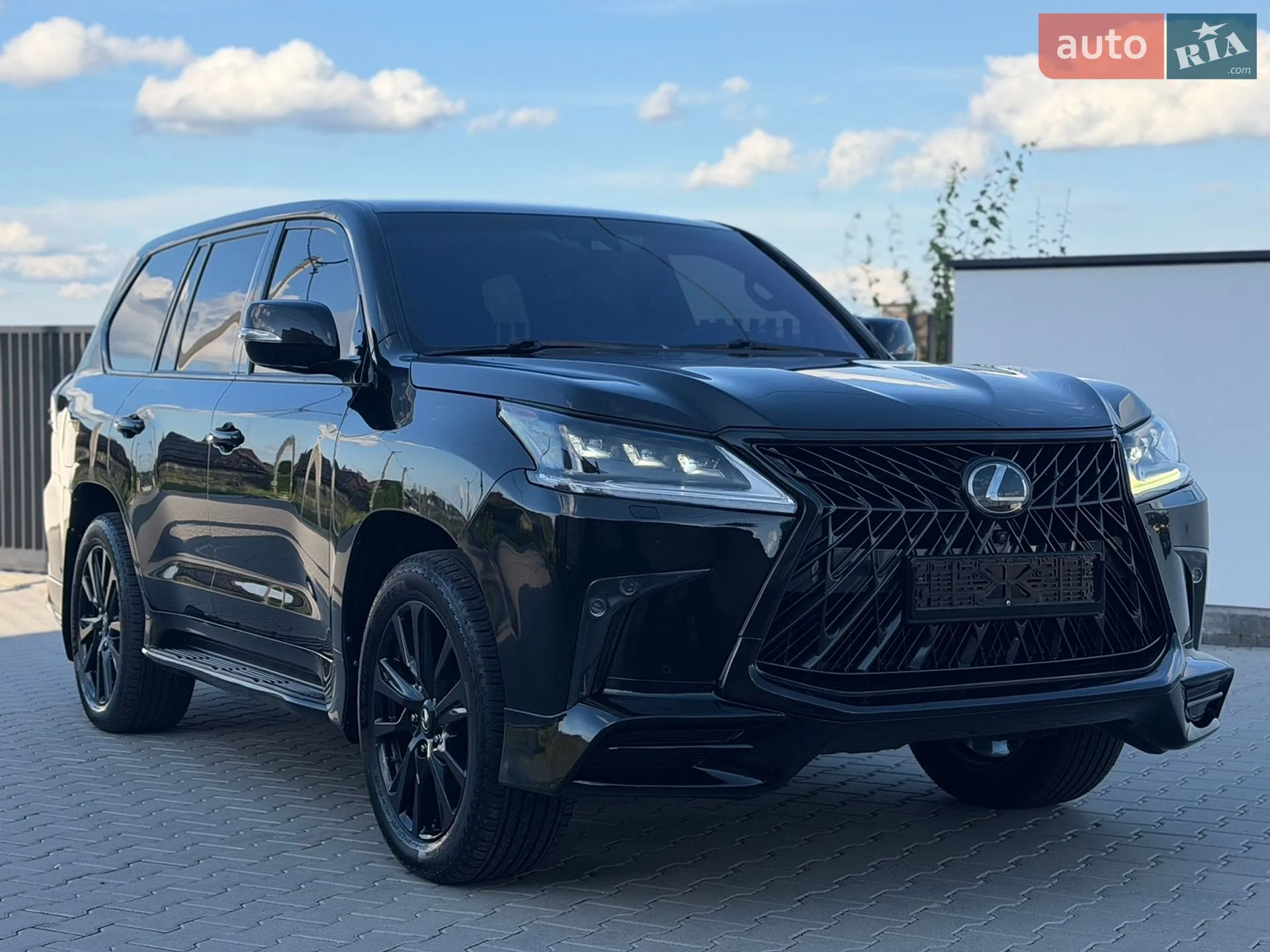 2018 Lexus LX - мініатюра 2