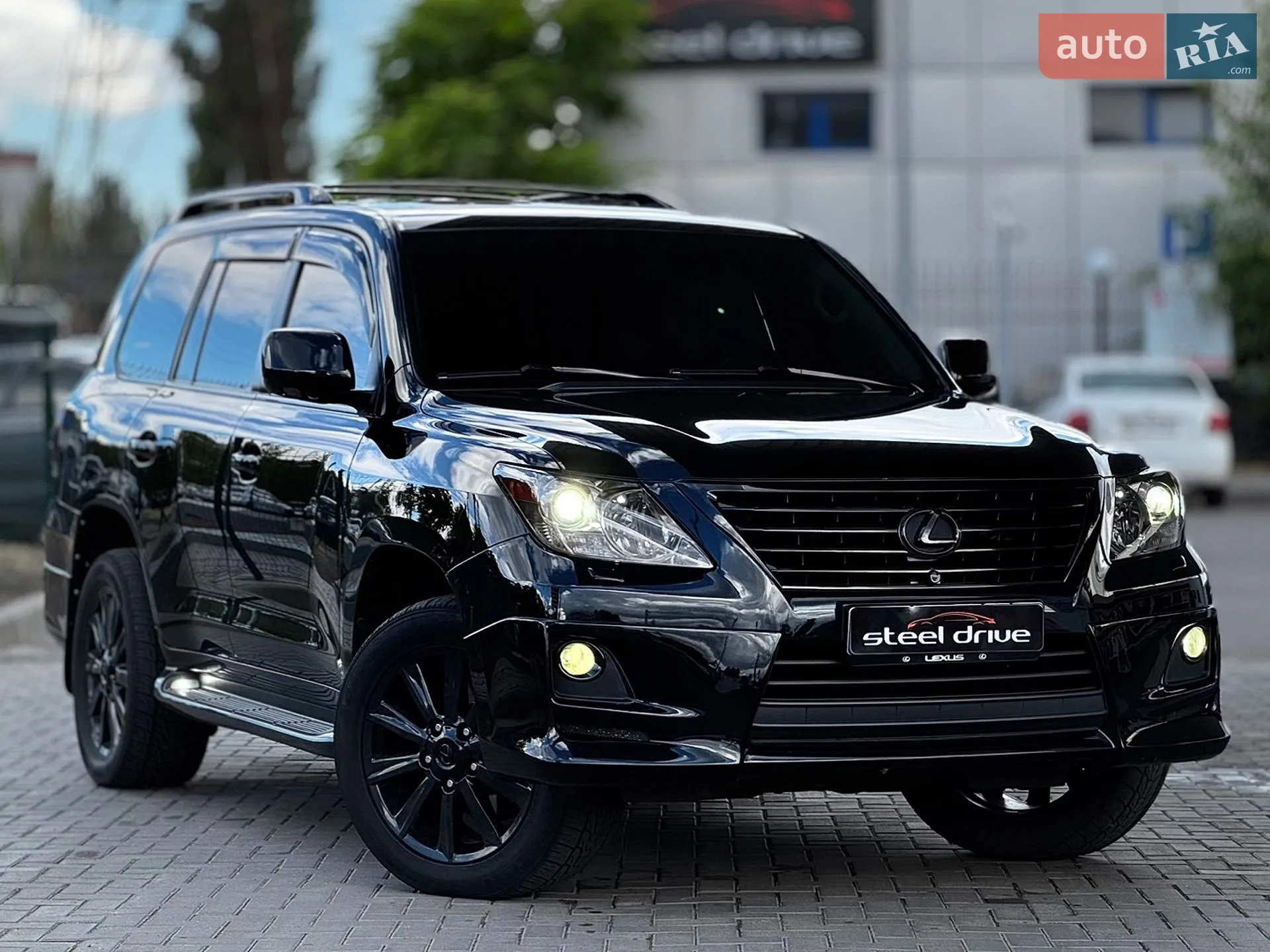 2010 Lexus LX - мініатюра 3