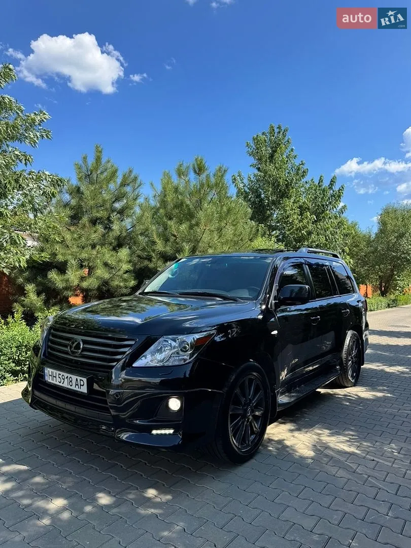 2010 Lexus LX - мініатюра 3