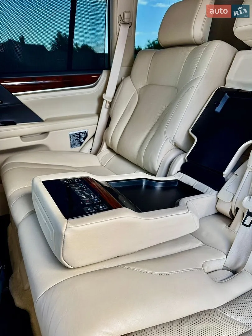 2016 Lexus LX - мініатюра 46