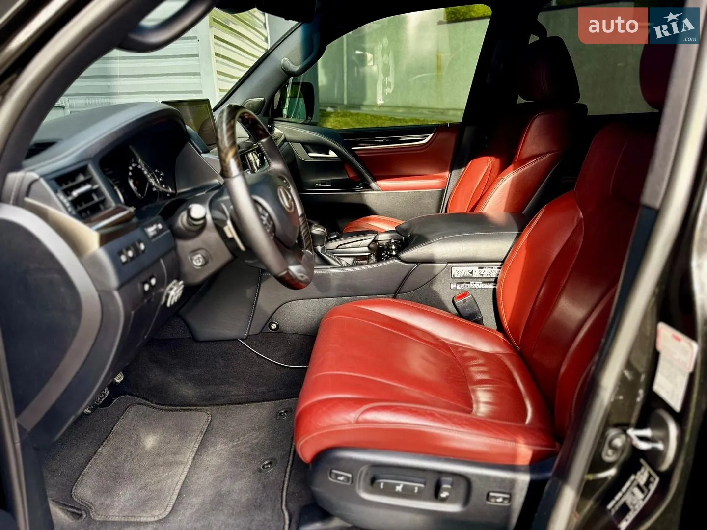 2018 Lexus LX - мініатюра 15