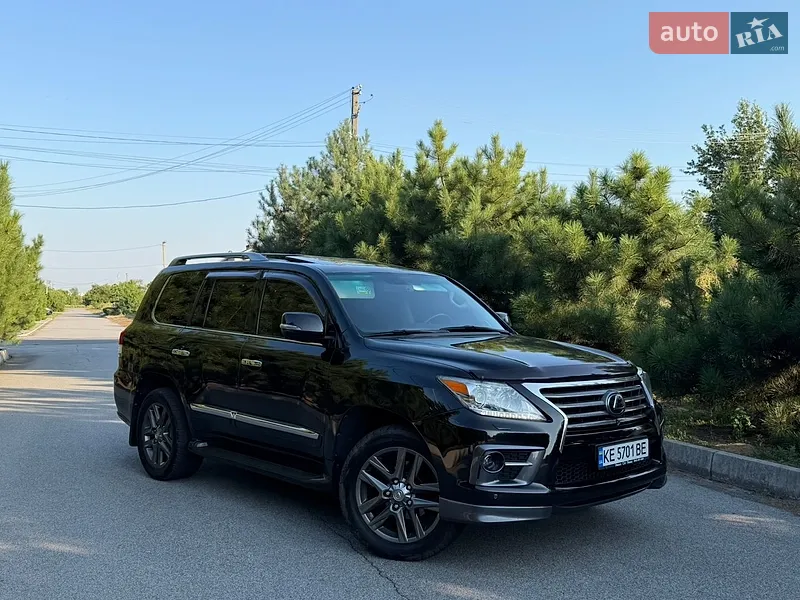 Lexus LX 2013