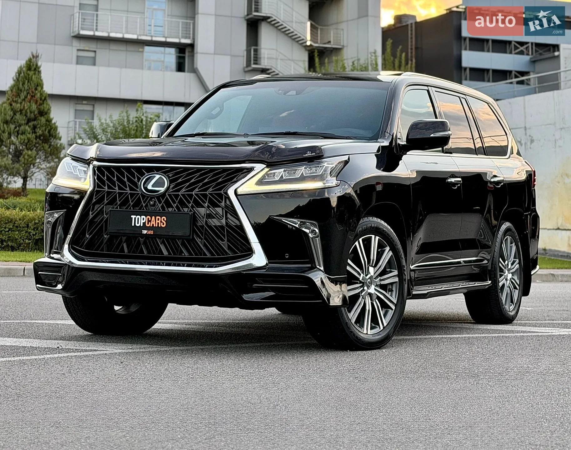 2016 Lexus LX - мініатюра 3