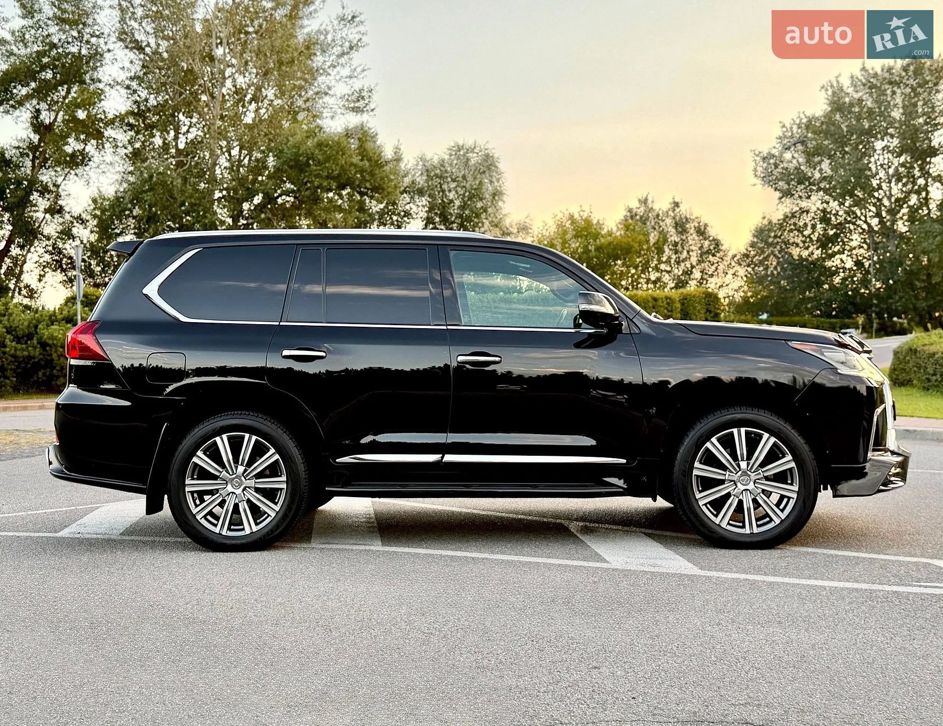 2016 Lexus LX - мініатюра 19
