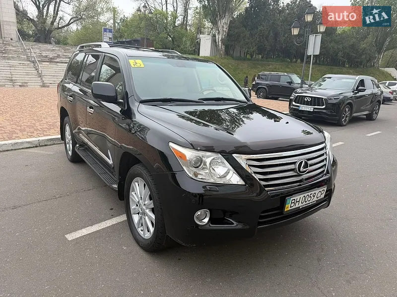Lexus LX 2008