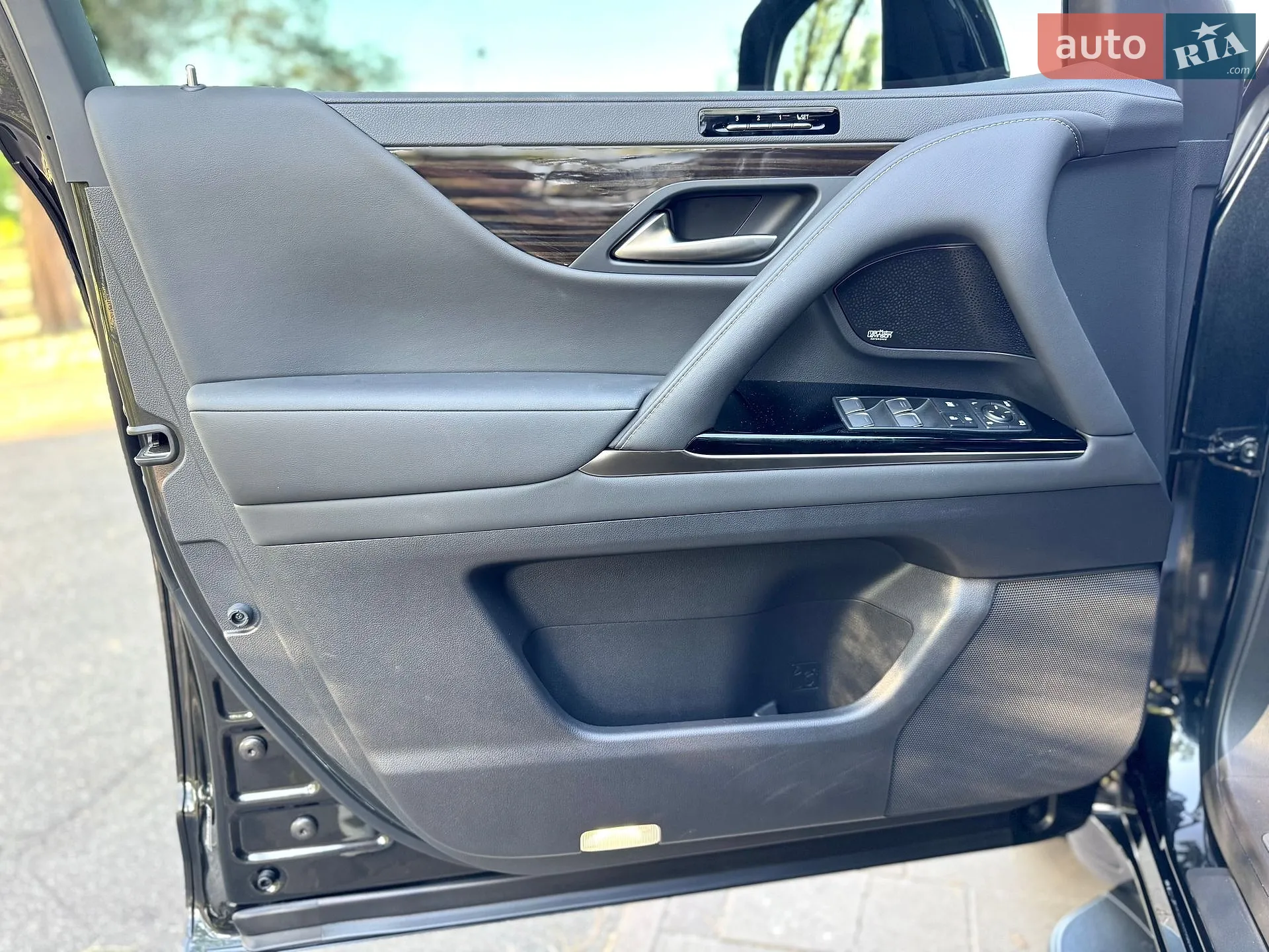 2022 Lexus LX - мініатюра 17