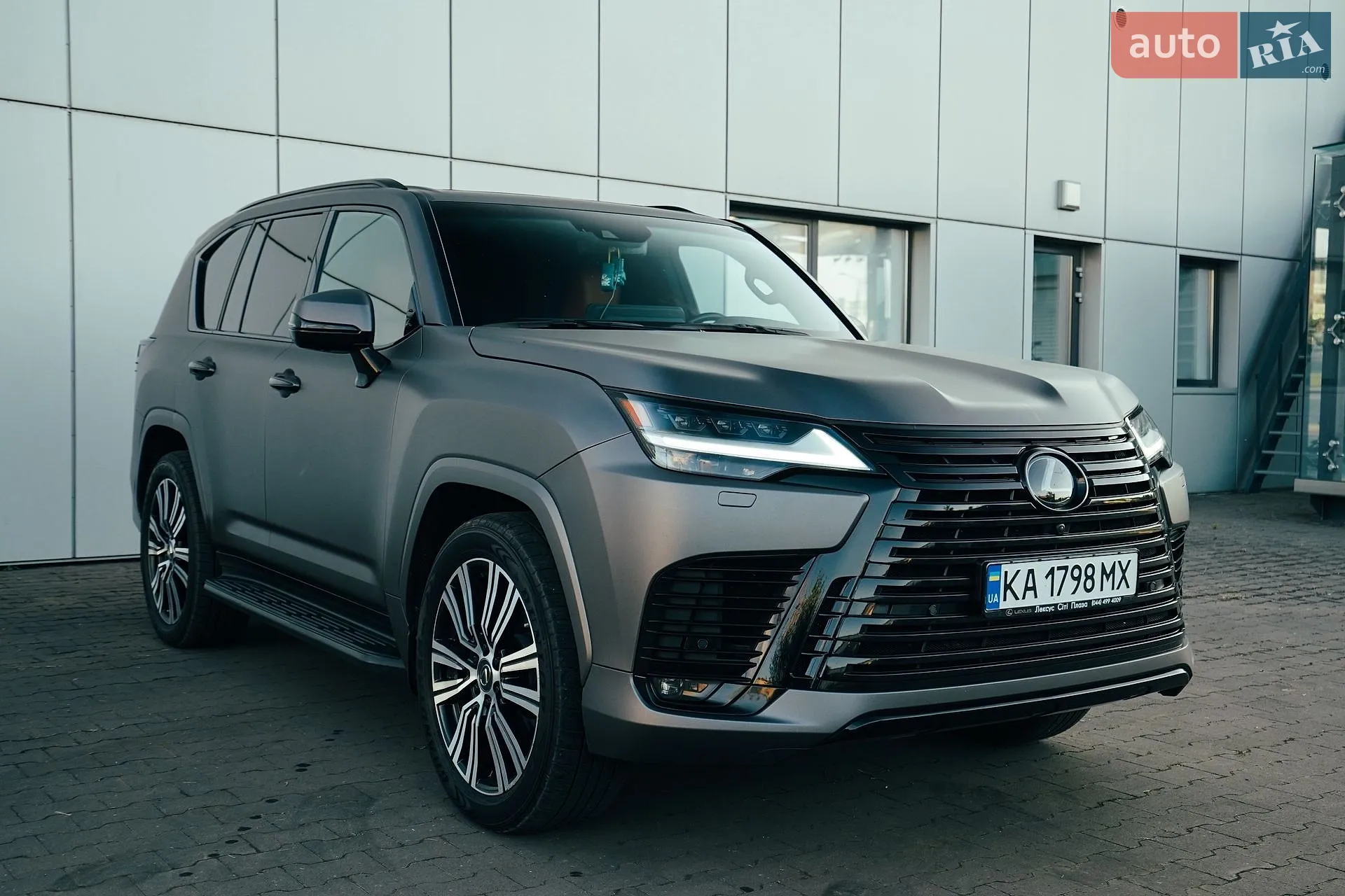 2022 Lexus LX - мініатюра 3