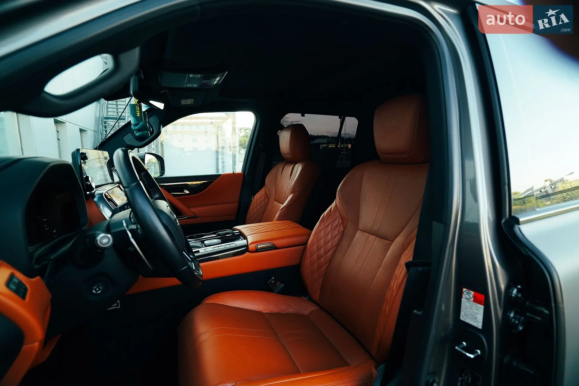 2022 Lexus LX - мініатюра 29