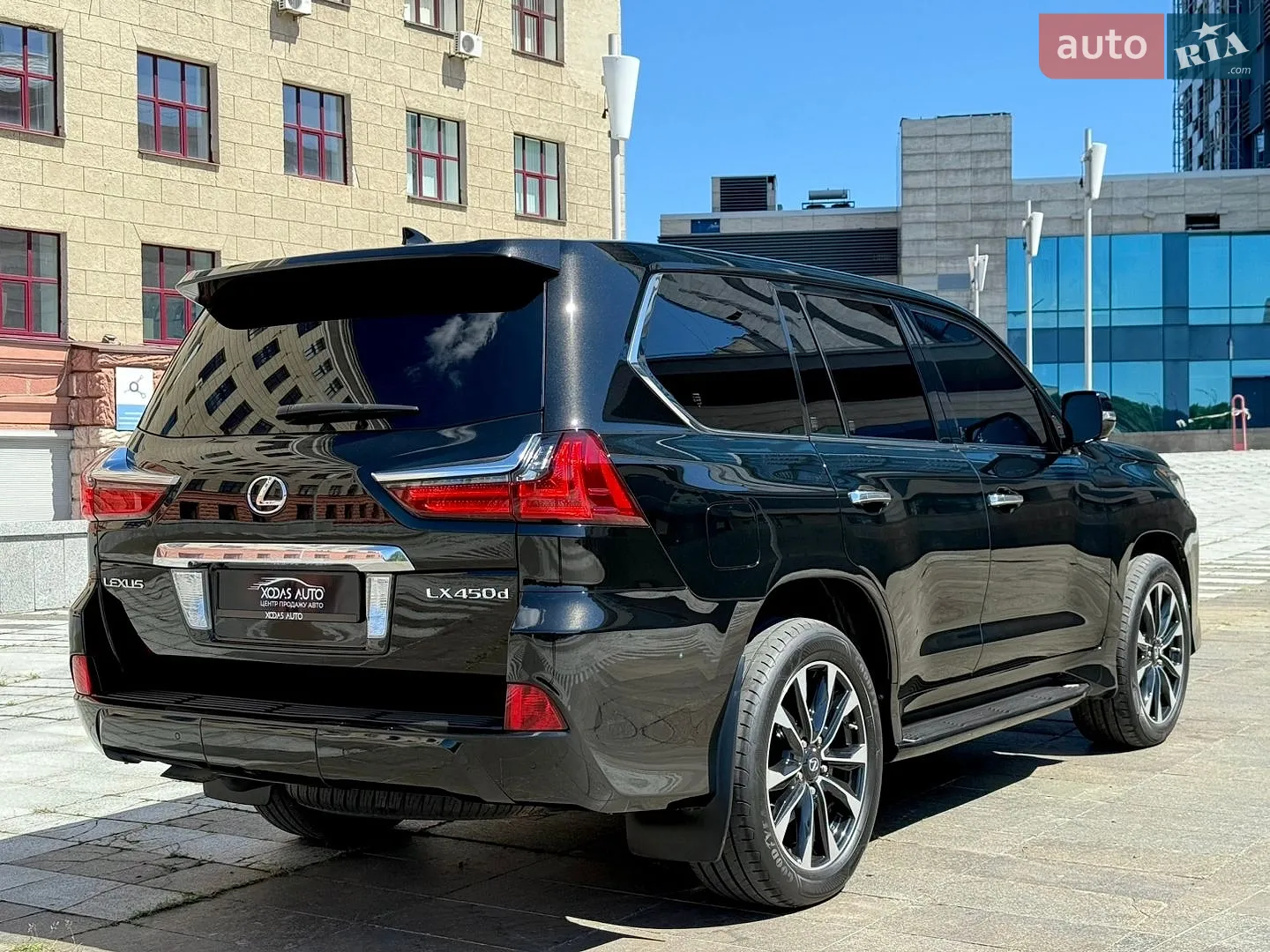2017 Lexus LX - мініатюра 12