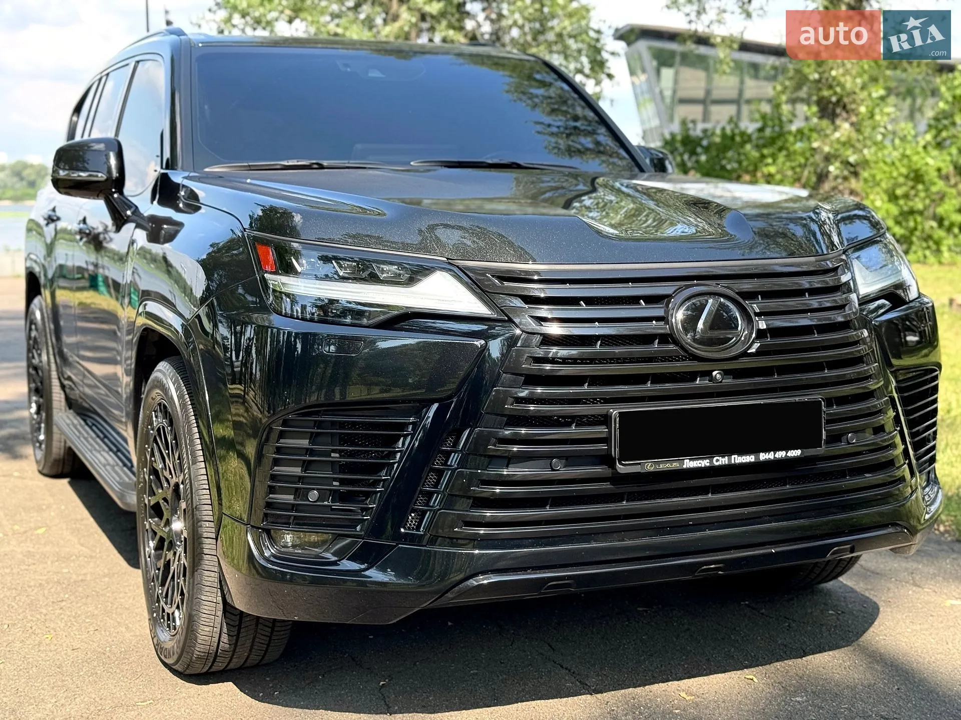 2023 Lexus LX - мініатюра 17