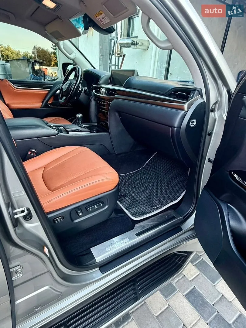 2017 Lexus LX - мініатюра 34