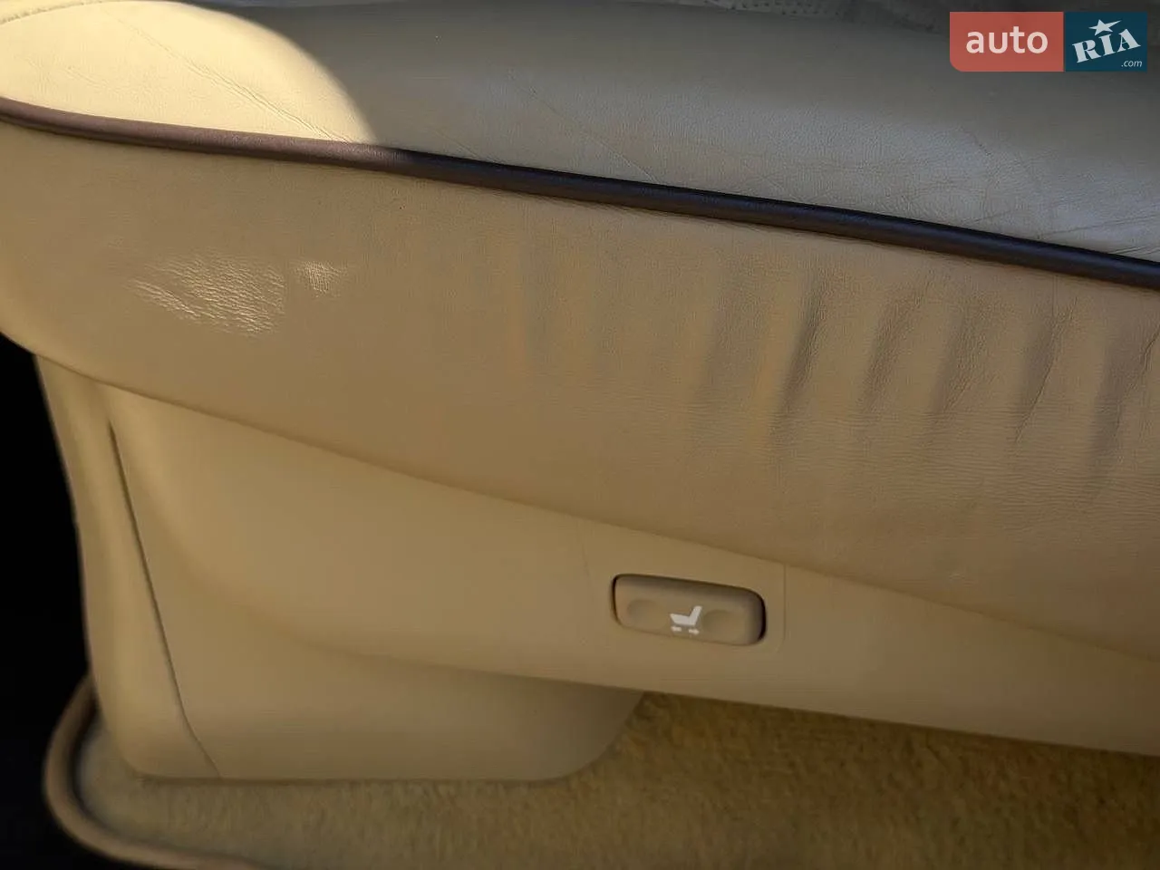 2010 Lexus LX - мініатюра 18
