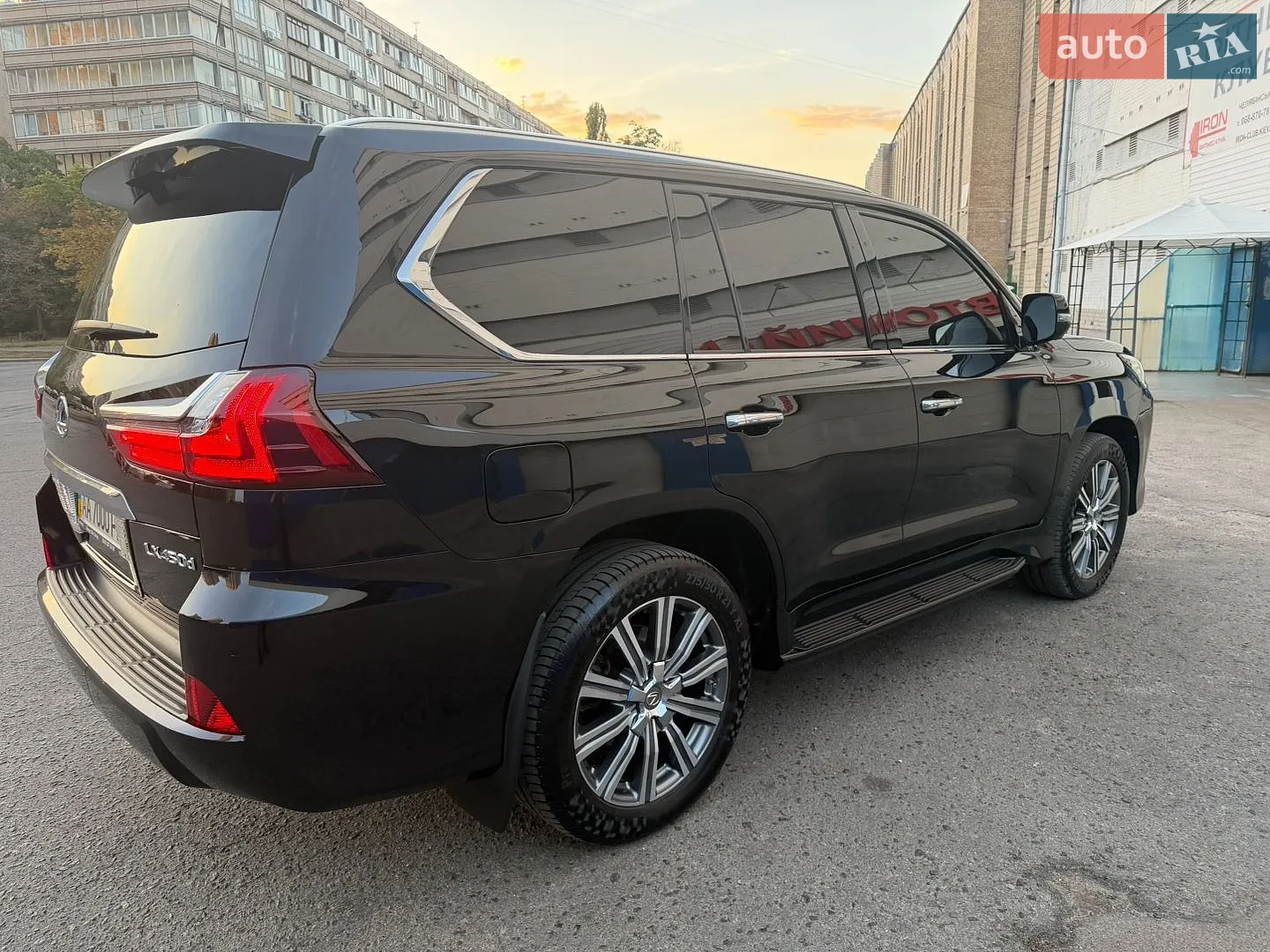 2016 Lexus LX - мініатюра 6