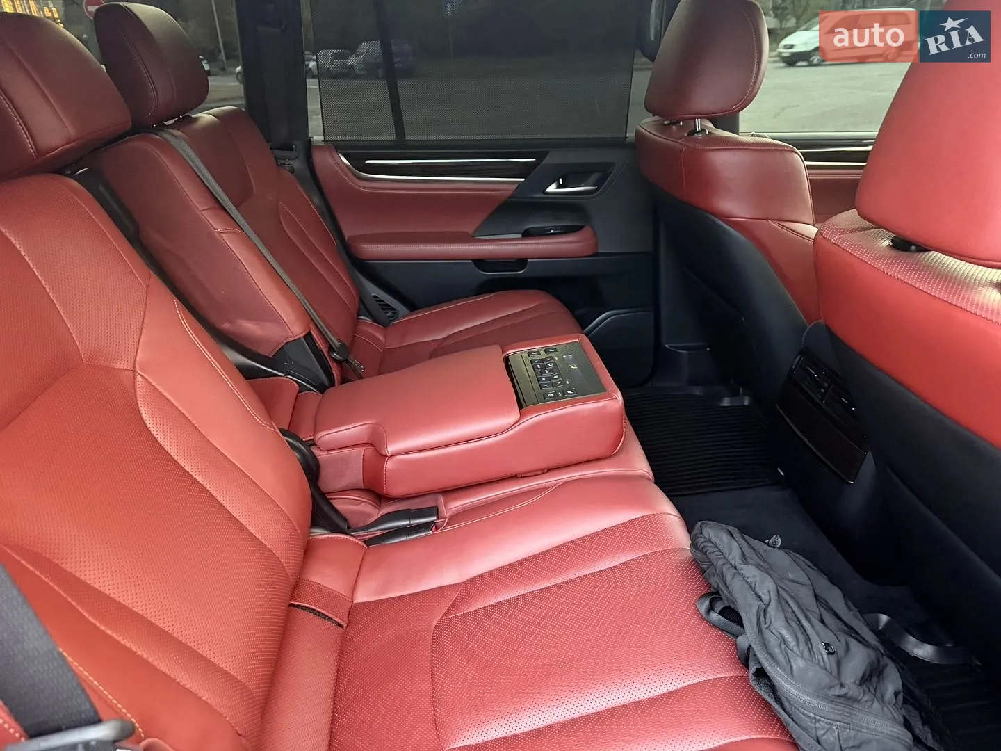 2016 Lexus LX - мініатюра 13