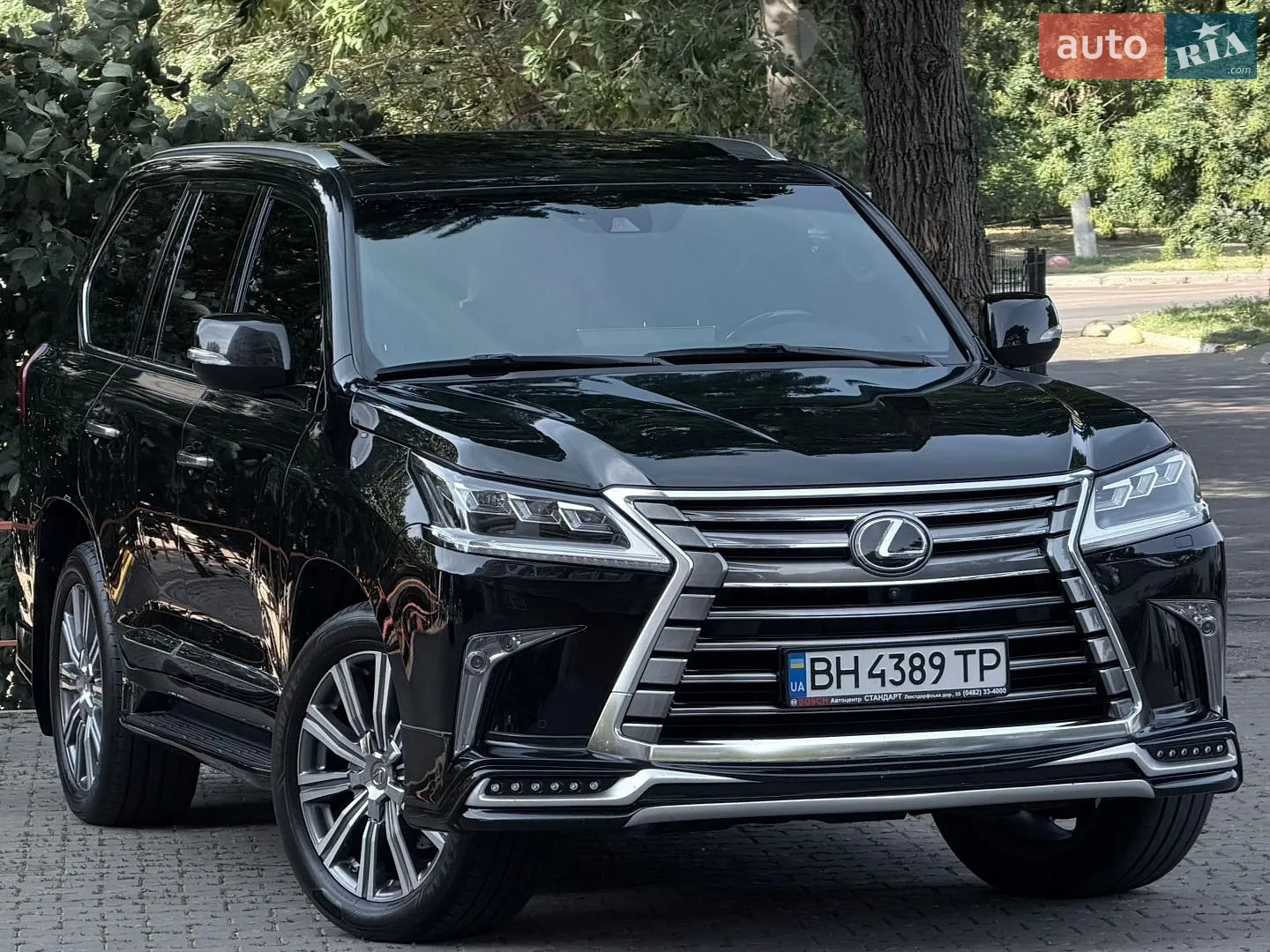 2016 Lexus LX - мініатюра 12