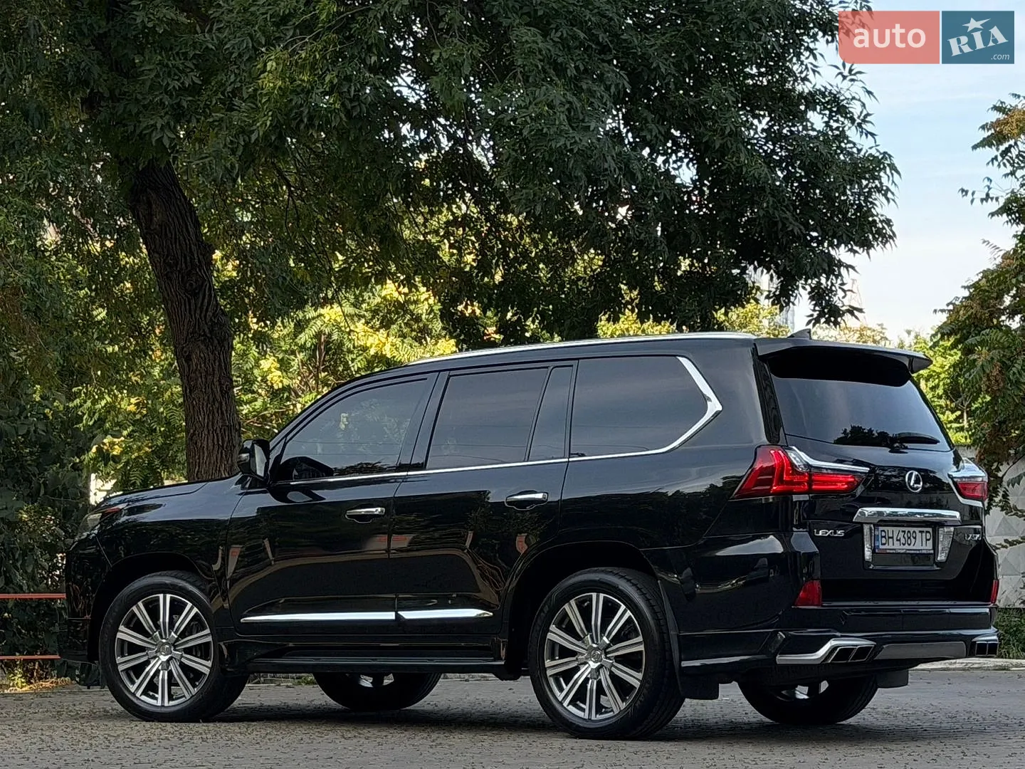 2016 Lexus LX - мініатюра 34