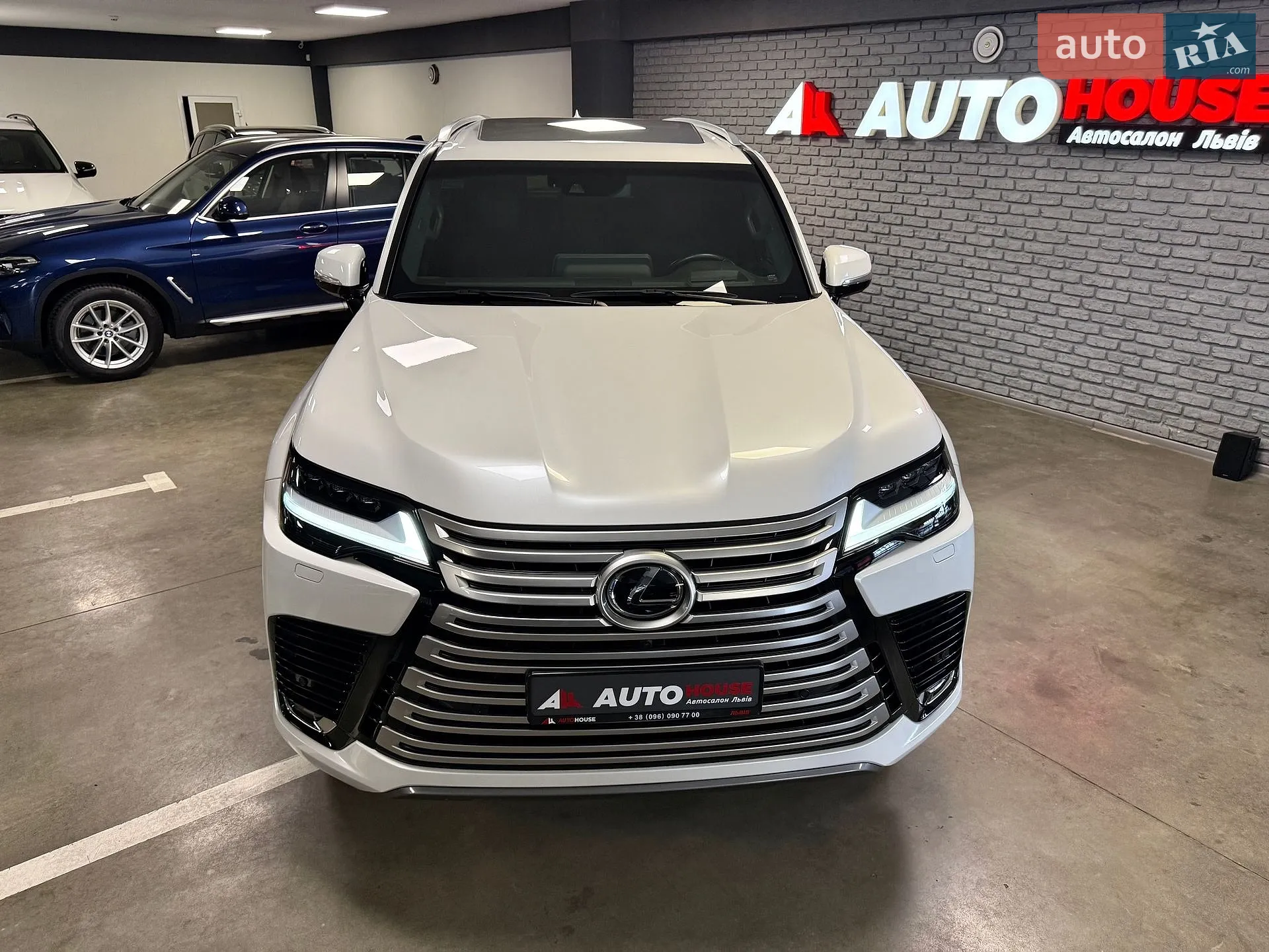 2022 Lexus LX - мініатюра 3
