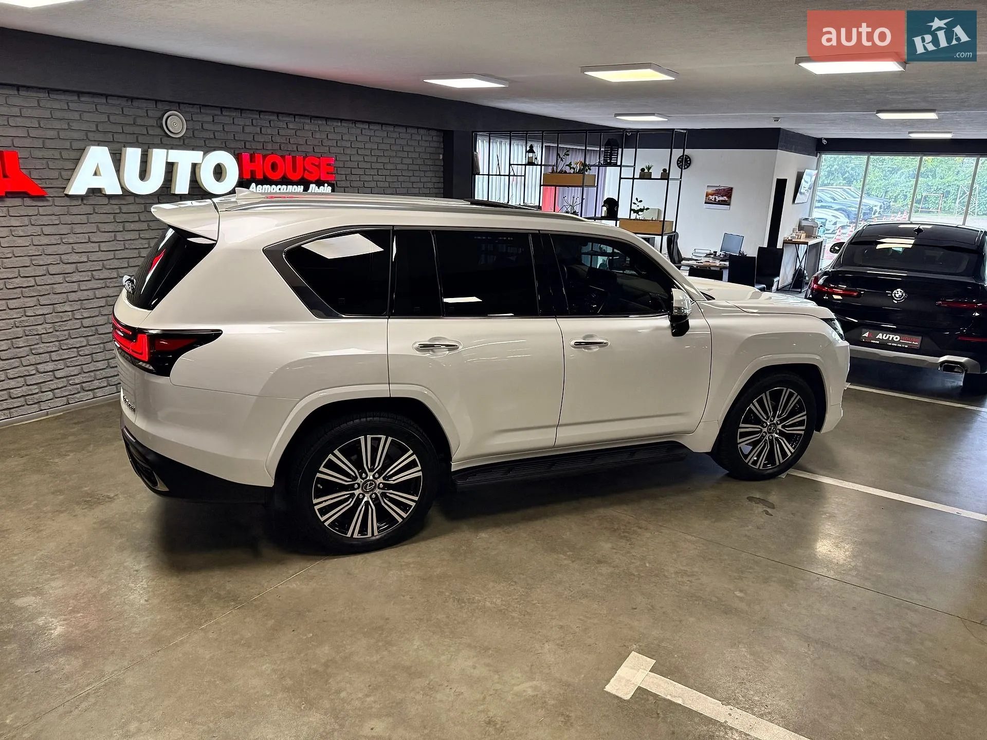2022 Lexus LX - мініатюра 13