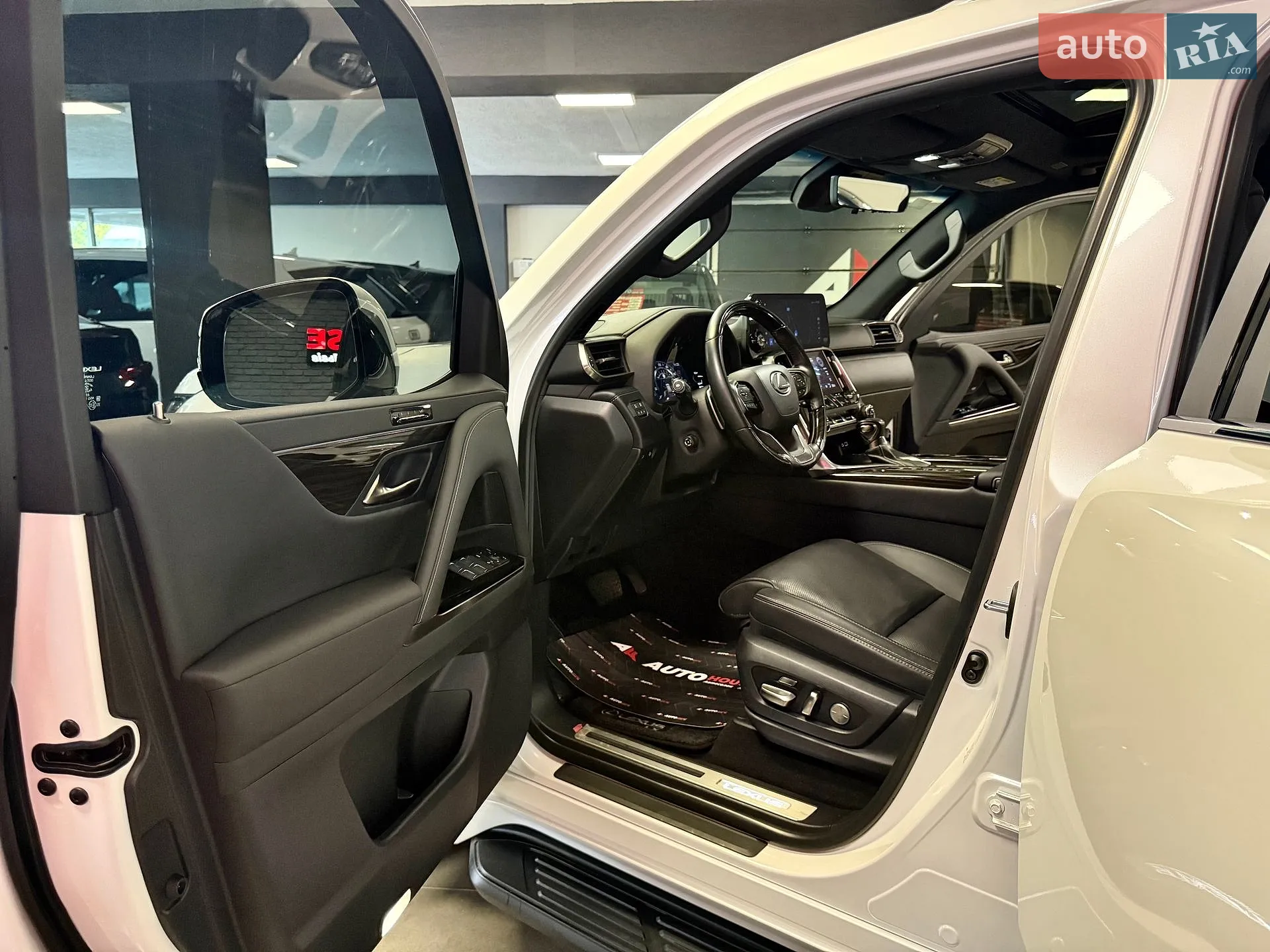 2022 Lexus LX - мініатюра 22