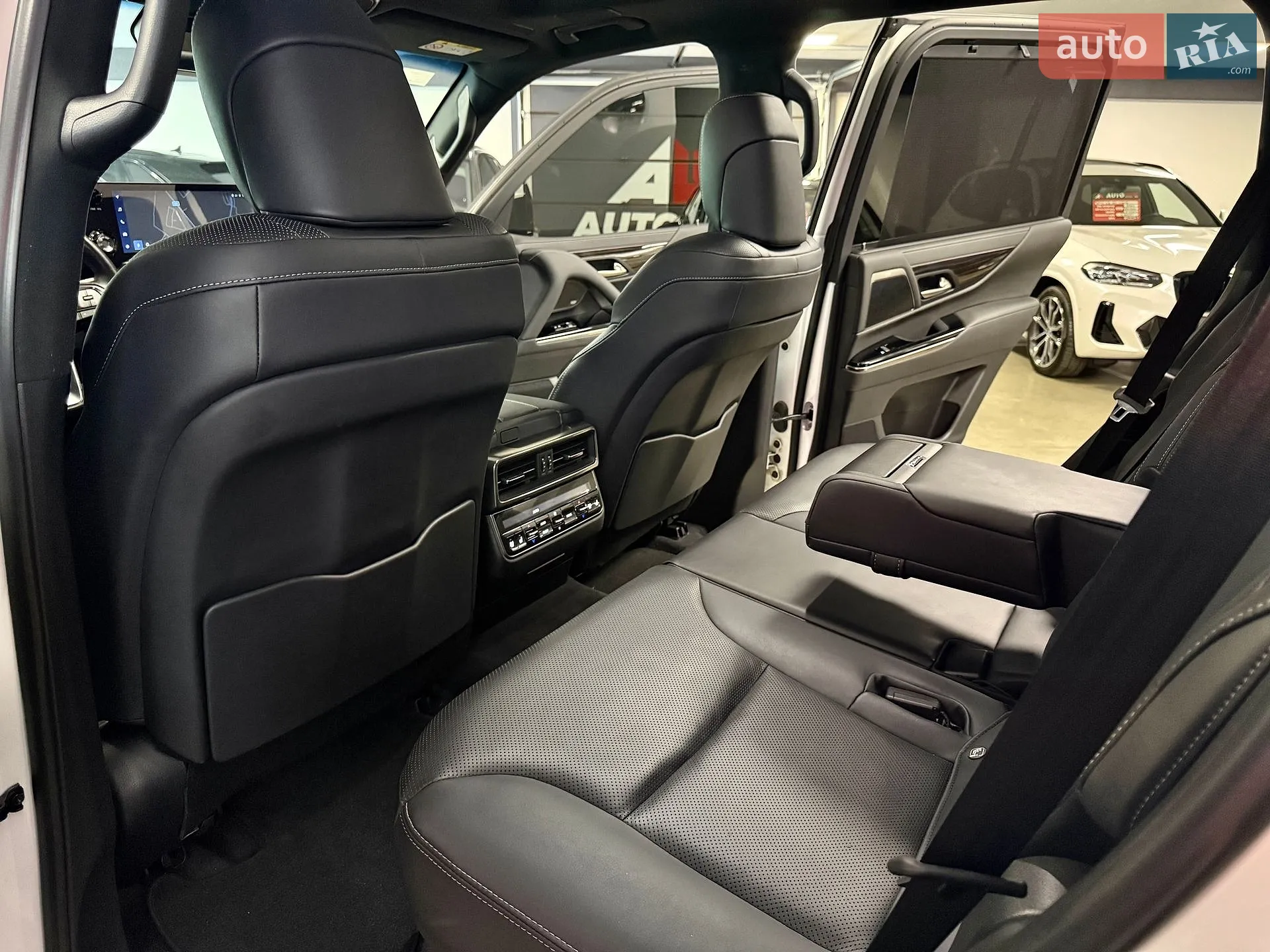 2022 Lexus LX - мініатюра 28