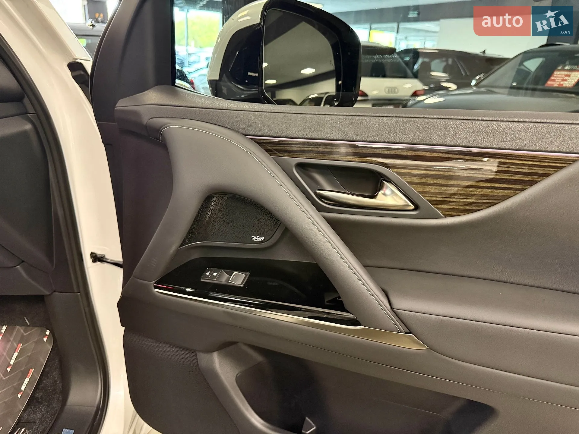 2022 Lexus LX - мініатюра 33