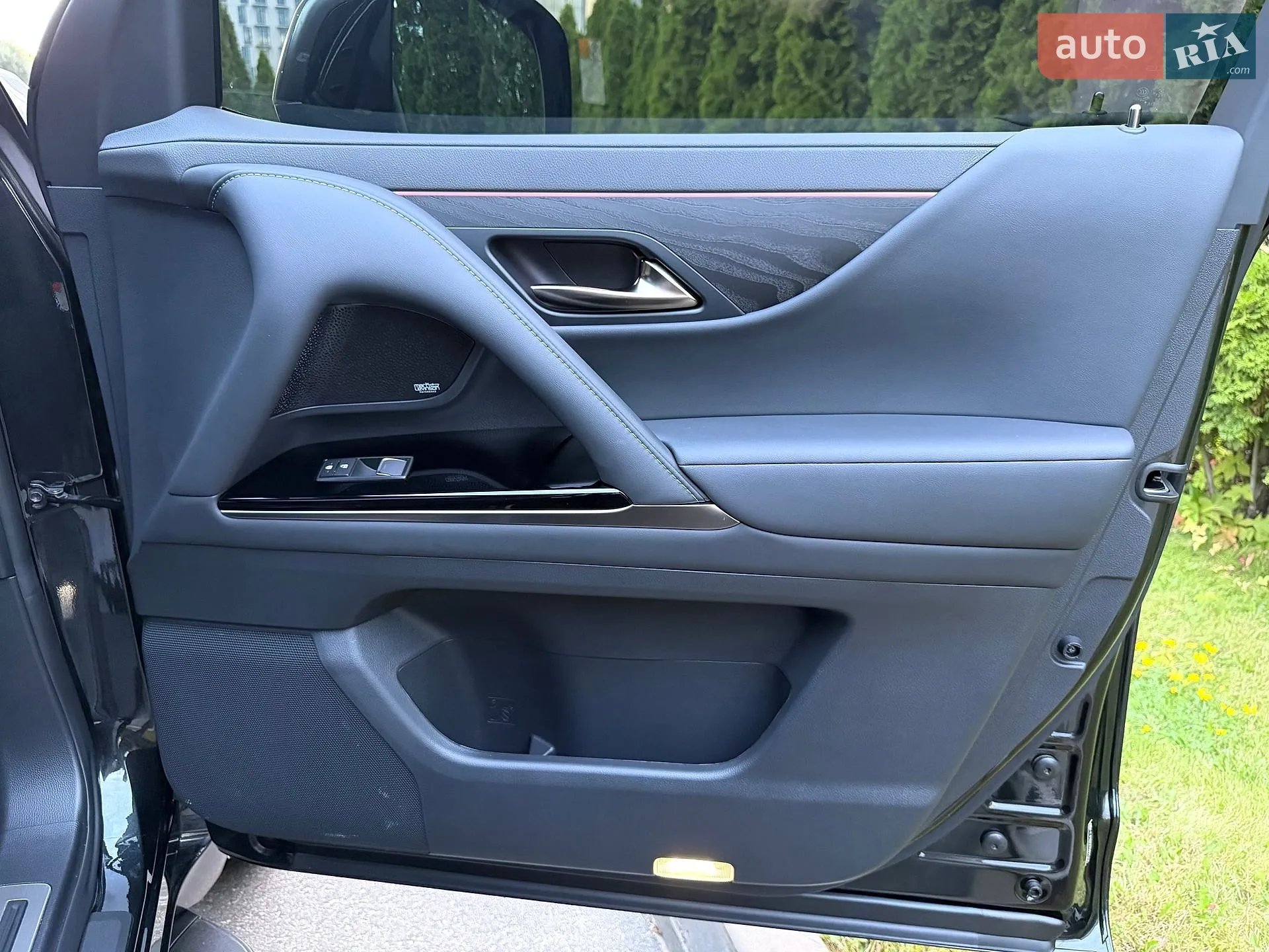 2025 Lexus LX - мініатюра 37