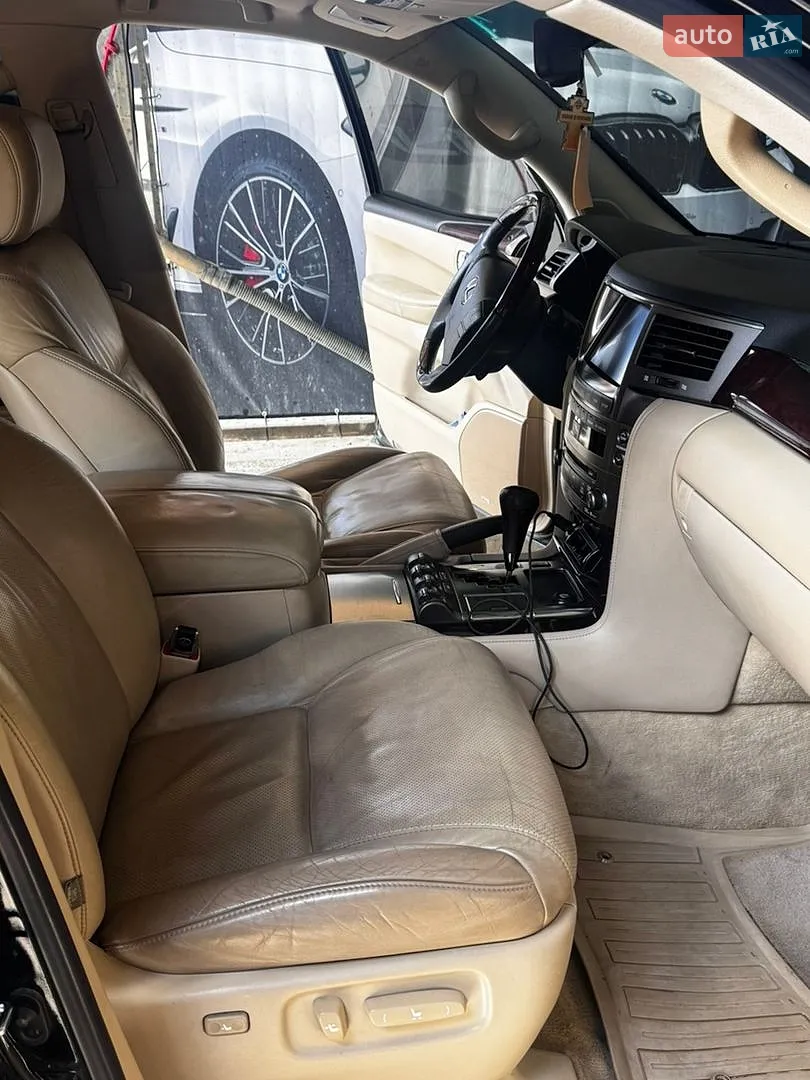 2010 Lexus LX - мініатюра 11
