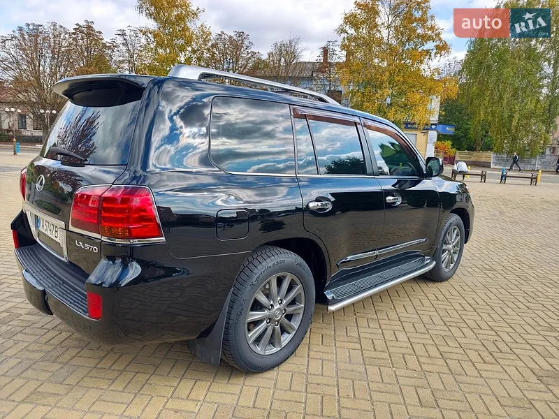 Lexus LX 2008