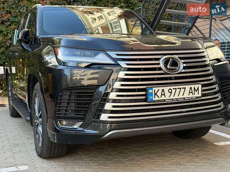 Lexus LX 2022