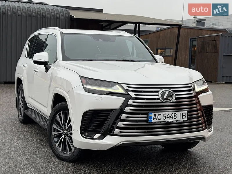 Lexus LX