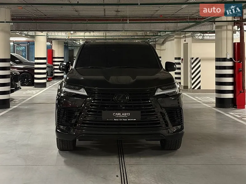 Lexus LX