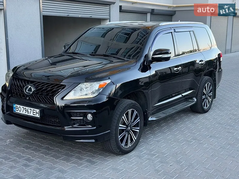 Lexus LX