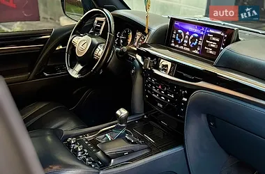 Lexus LX 2018
