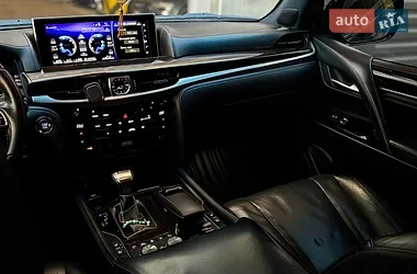 Lexus LX 2018