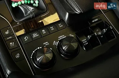 Lexus LX 2018