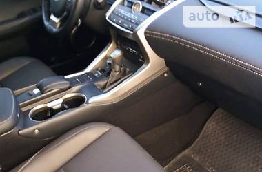 Позашляховик / Кросовер Lexus NX 2016 в 