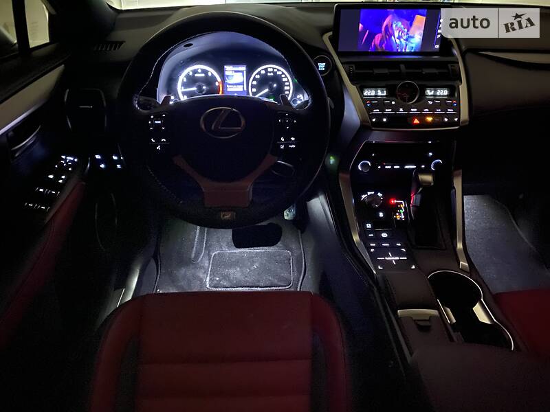 Позашляховик / Кросовер Lexus NX 2018 в Білій Церкві