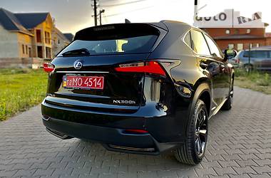 Внедорожник / Кроссовер Lexus NX 2017 в Ровно