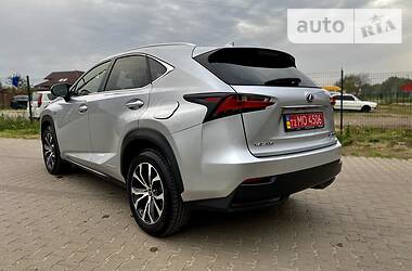 Внедорожник / Кроссовер Lexus NX 2015 в Ровно