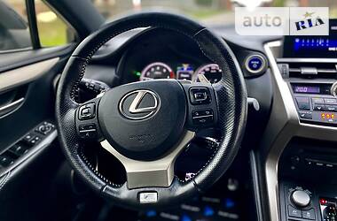 Внедорожник / Кроссовер Lexus NX 2015 в Ровно