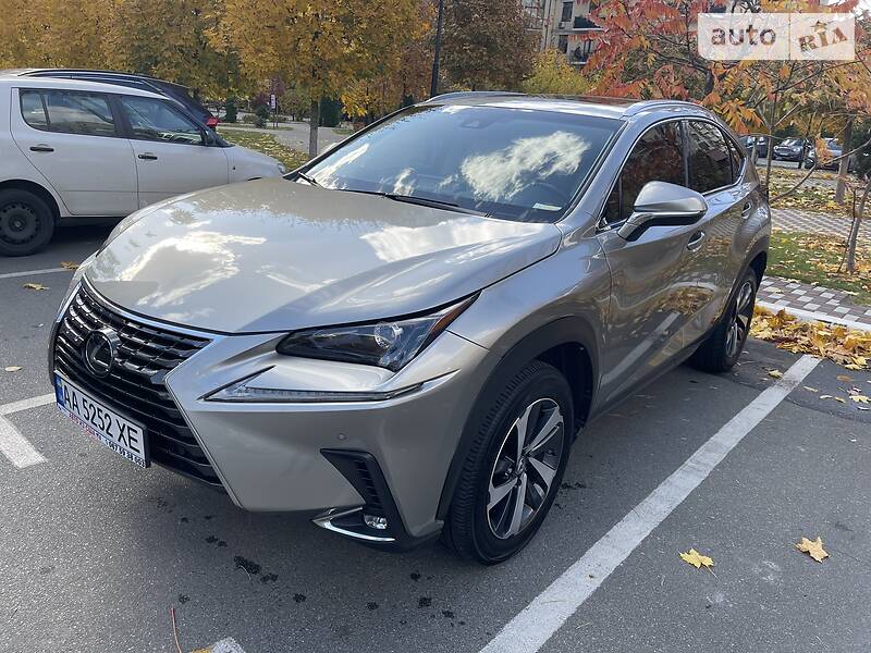 Внедорожник / Кроссовер Lexus NX 2017 в Киеве