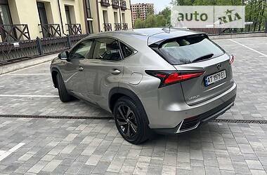 Позашляховик / Кросовер Lexus NX 2020 в Івано-Франківську