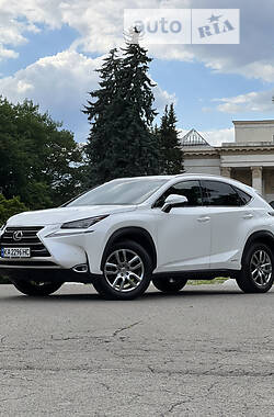 Lexus NX 2015