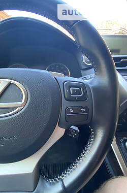 Внедорожник / Кроссовер Lexus NX 2017 в 