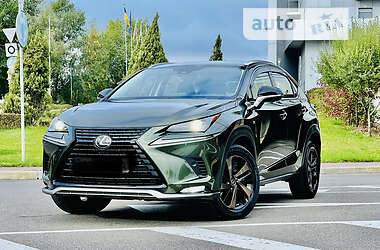 Lexus NX 2021