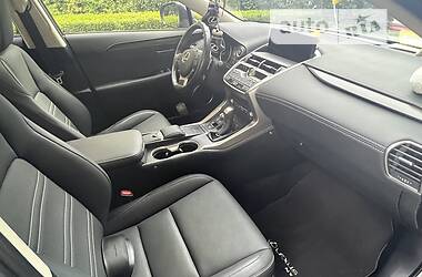 Позашляховик / Кросовер Lexus NX 2019 в 