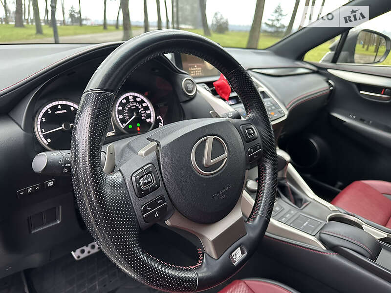 Внедорожник / Кроссовер Lexus NX 2017 в Киеве