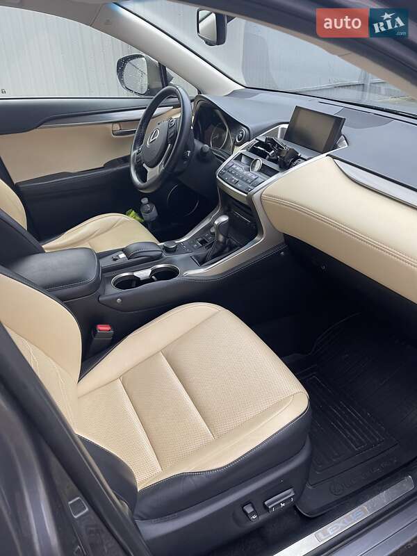 Внедорожник / Кроссовер Lexus NX 2014 в Киеве