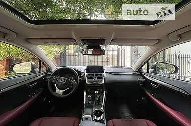 Внедорожник / Кроссовер Lexus NX 2021 в 