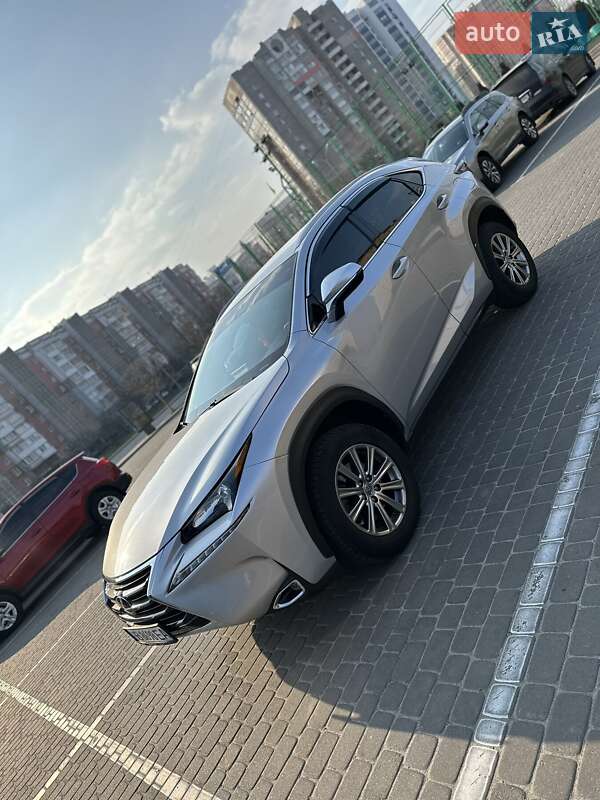 Внедорожник / Кроссовер Lexus NX 2016 в Черкассах